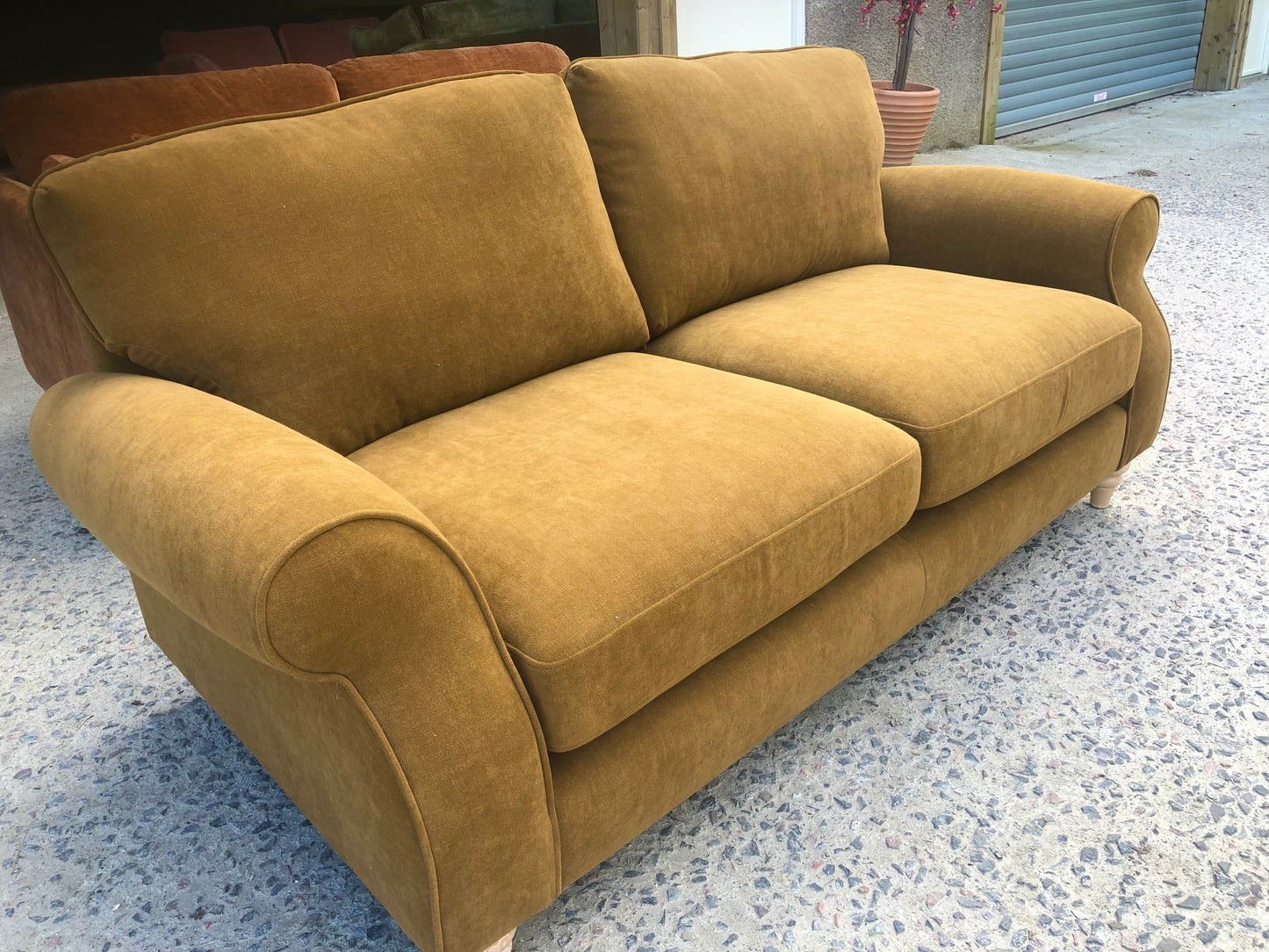 Classy Contemporary 3 Seater Sofa