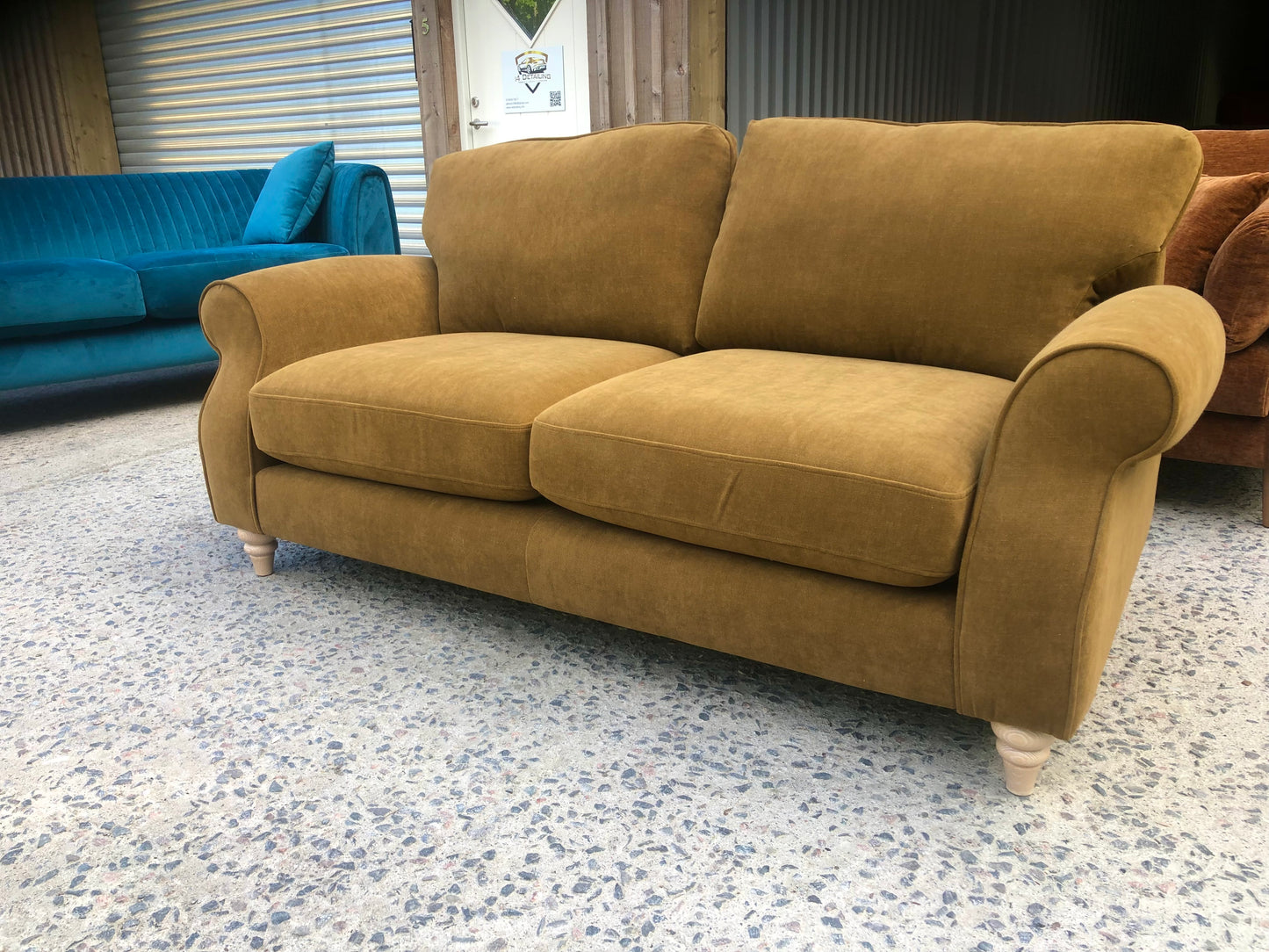 Classy Contemporary 3 Seater Sofa