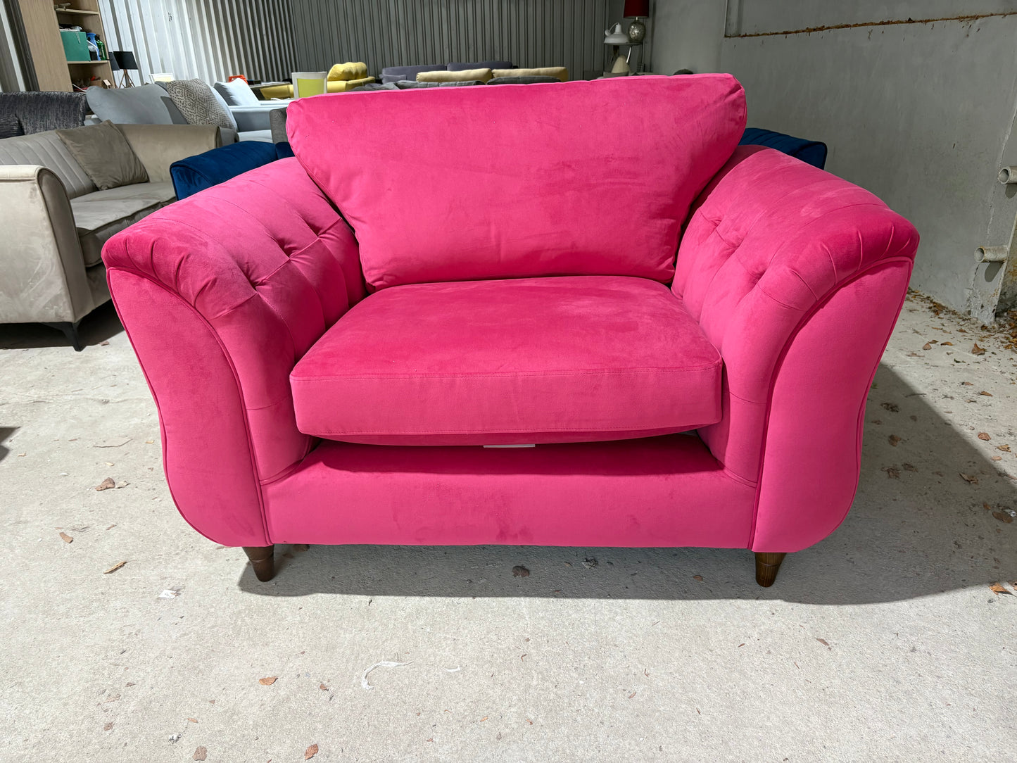 Stunning Pink Lovechair