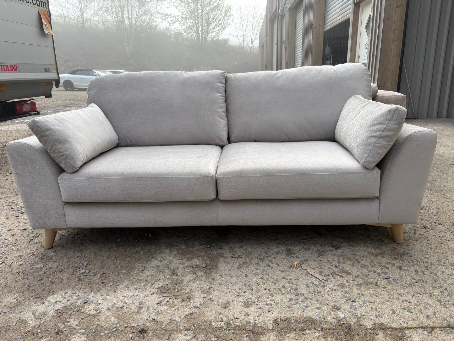 Ivory Linen 2 seater sofa - Unbeatable value!