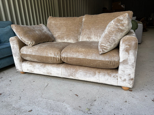 New end of season 2 seater in Champagne Velvet