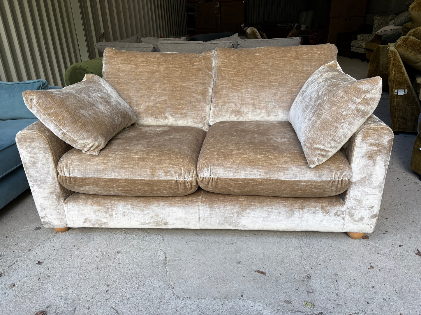 New end of season 2 seater in Champagne Velvet