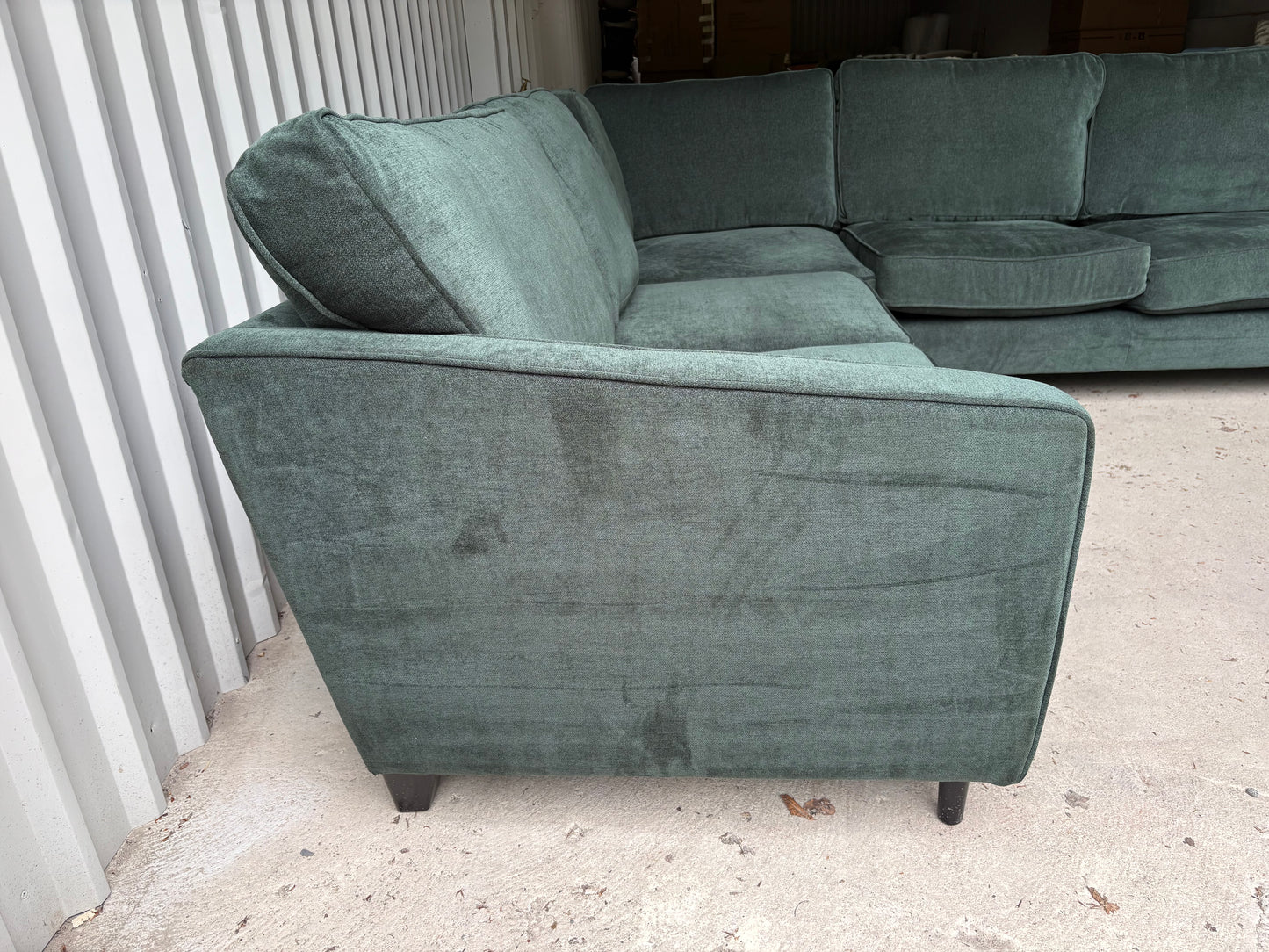 New end of season large corner sofa